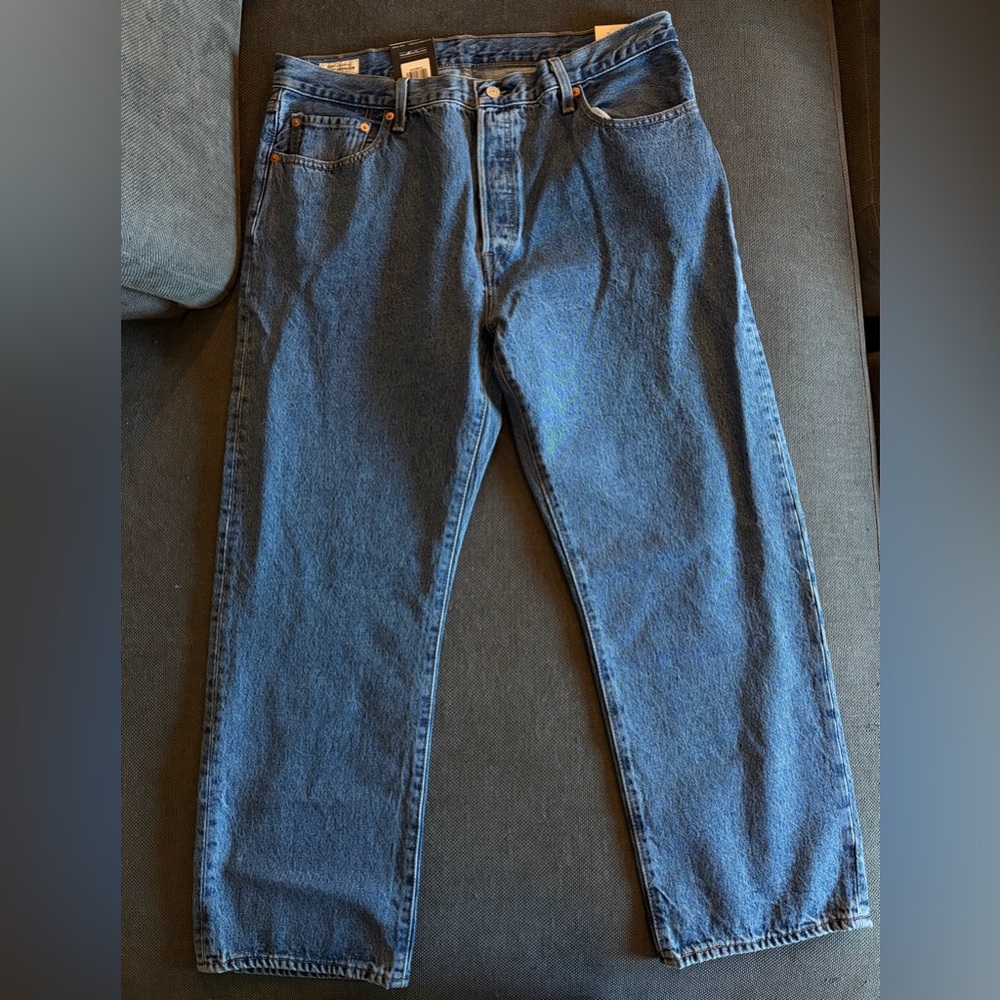 Levi’s 501 90’s Ankle Jeans | Size 34x27 - Picture 2 of 6